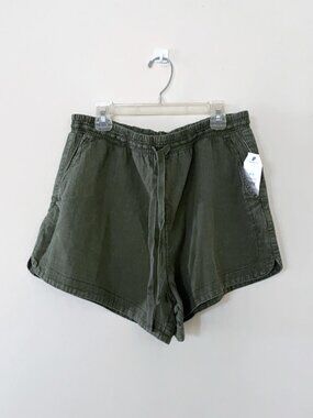 Time and Tru. Relax fit shorts, Olive green lightweight shorts